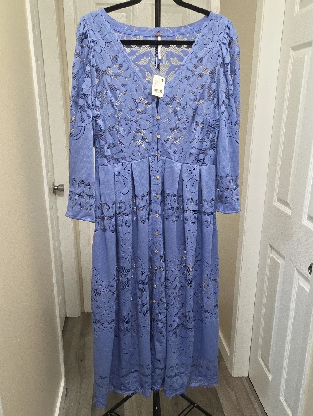 NWT Free People Shadow Dance Periwinkle Lace Midi Dress 2-in-1 Button Front Boho - Picture 4 of 16
